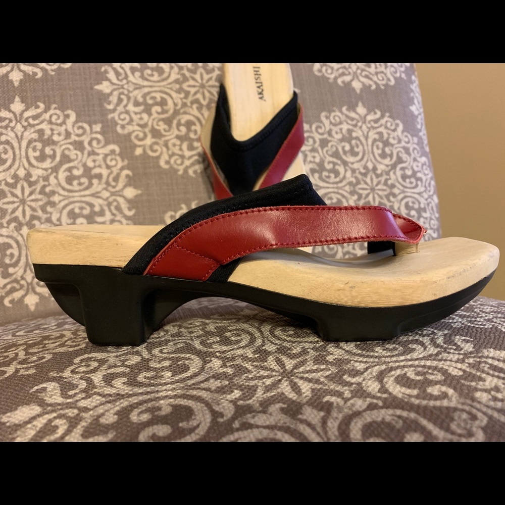 Akaishi Wooden Sandals